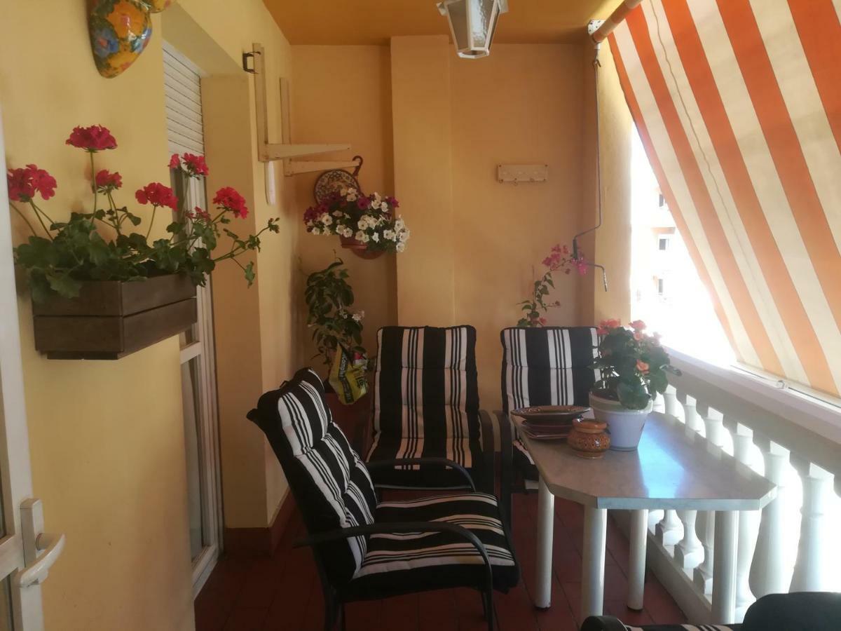 Como En Casa Малага Экстерьер фото